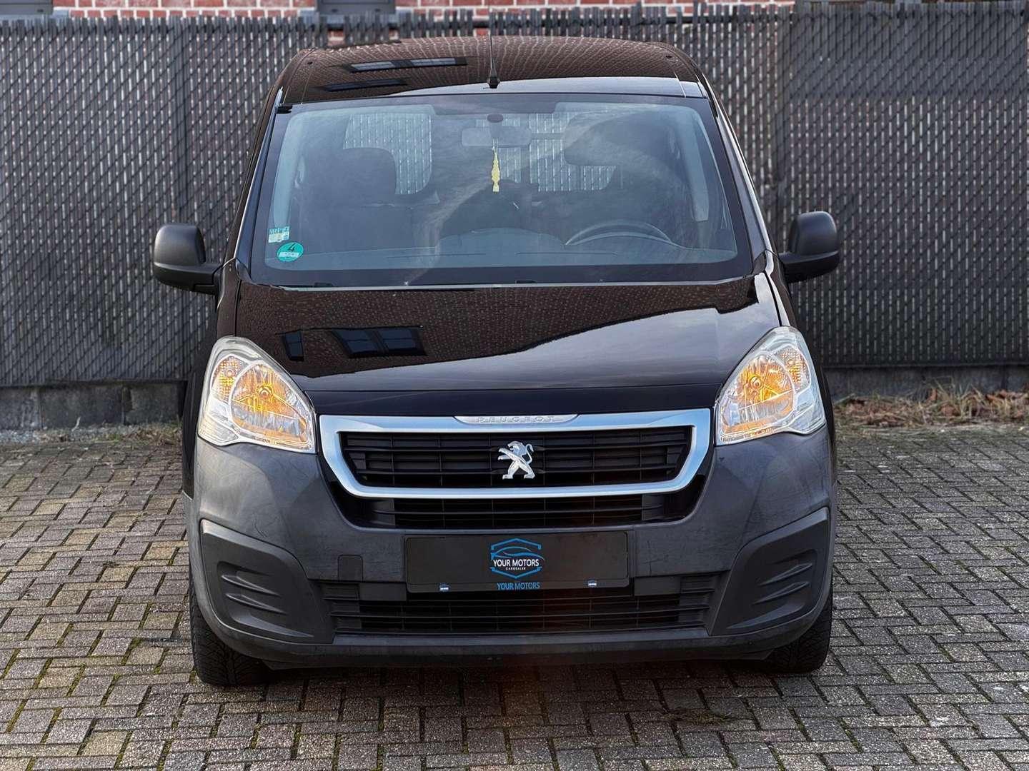 Peugeot Partner Benzine Lage KM Lichte Vracht 2017 - Foto 2 - YOUR MOTORS