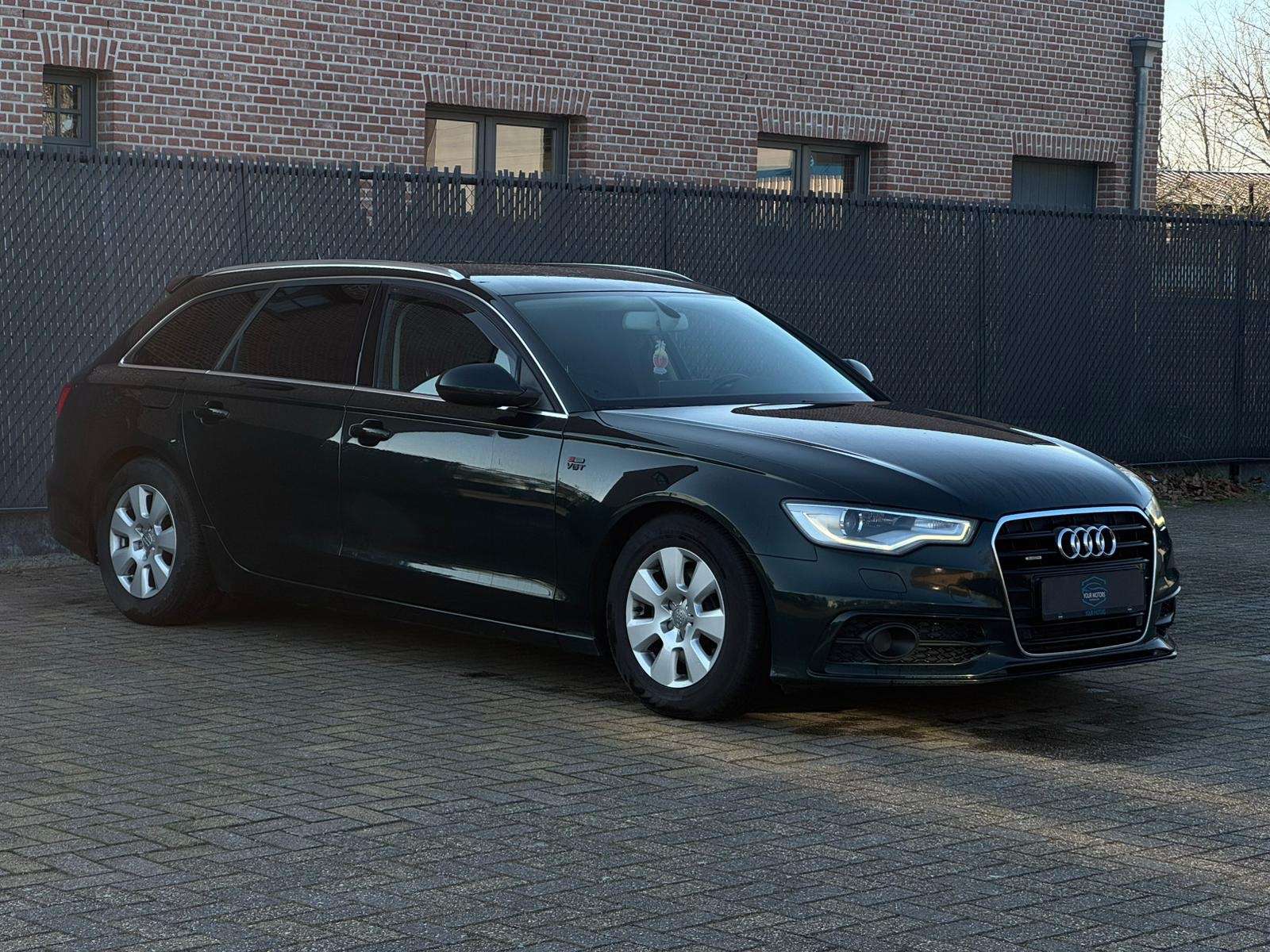 Audi A6 3.0 V6 QUATTRO S LINE - foto 2