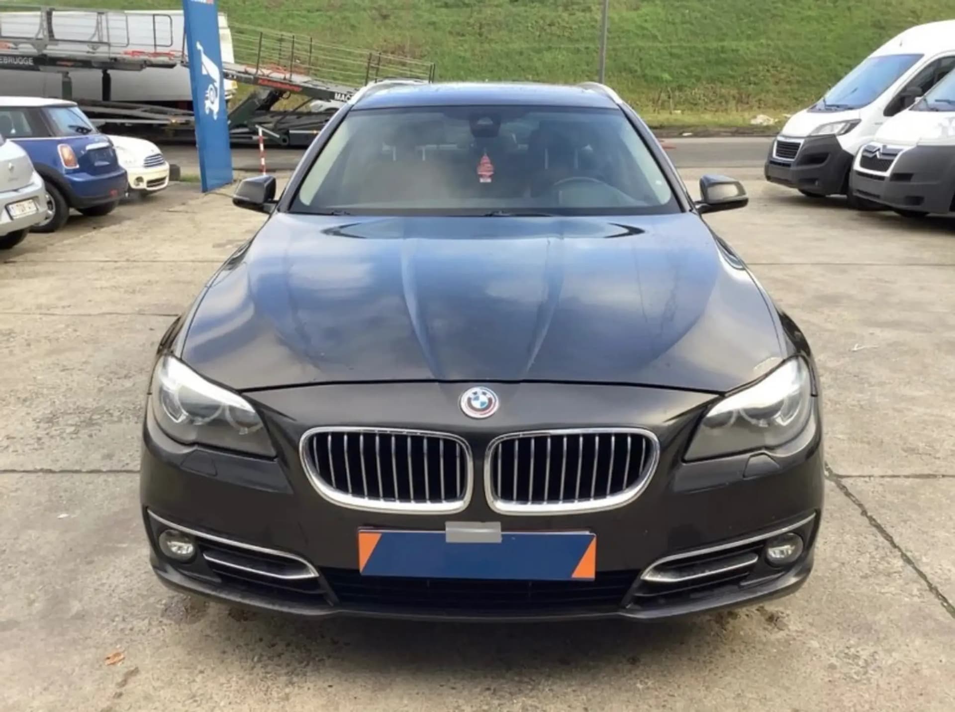 BMW 530d export no start full Option 2015 tweedehands te koop — YOUR MOTORS Sint-Niklaas