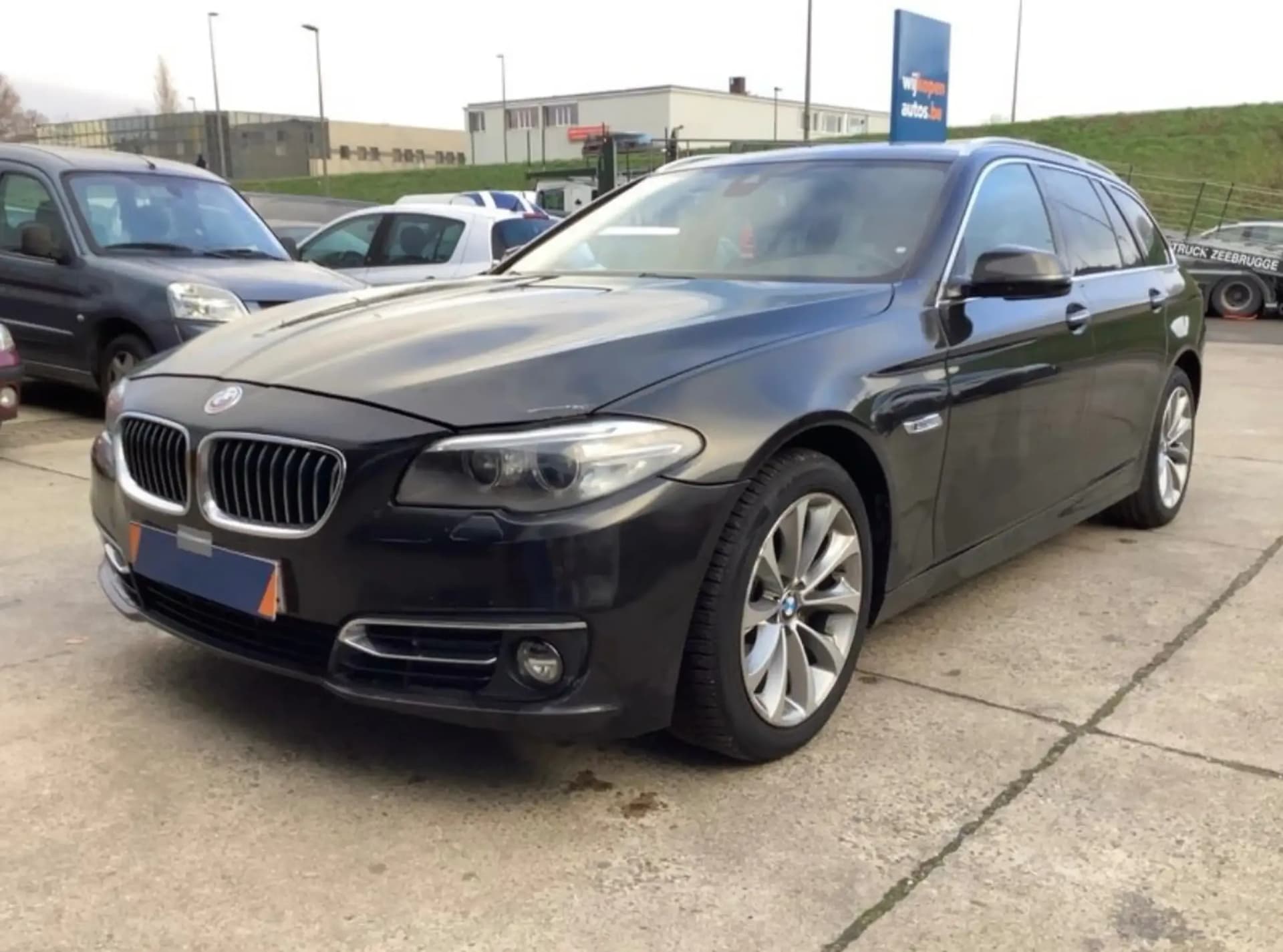 BMW 530d export no start full Option tweedehands te koop bij YOUR MOTORS Sint-Niklaas — foto 2