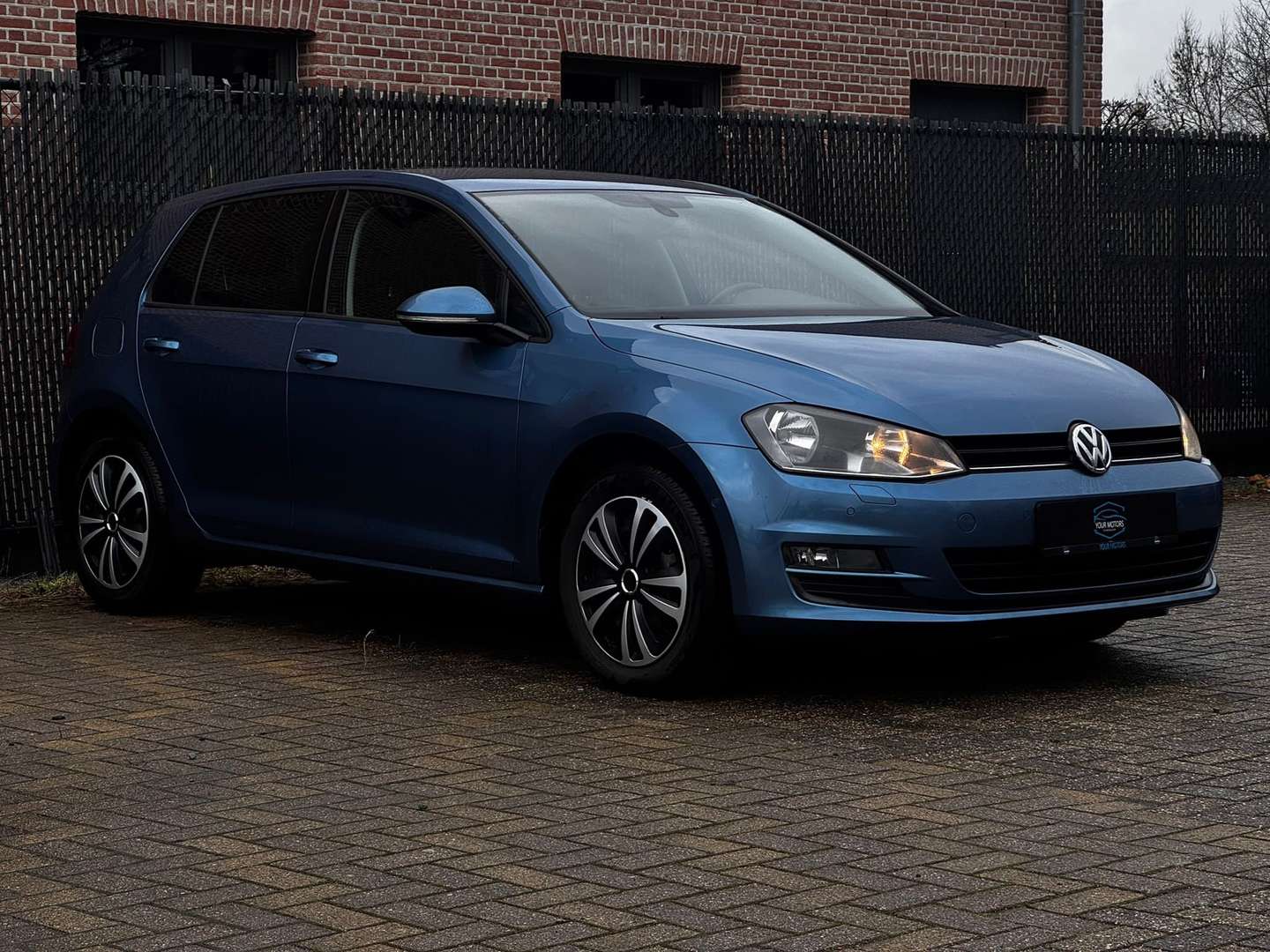 Volkswagen Golf VII Comfortline BlueMotion Tech 2013 - Foto 2 - YOUR MOTORS